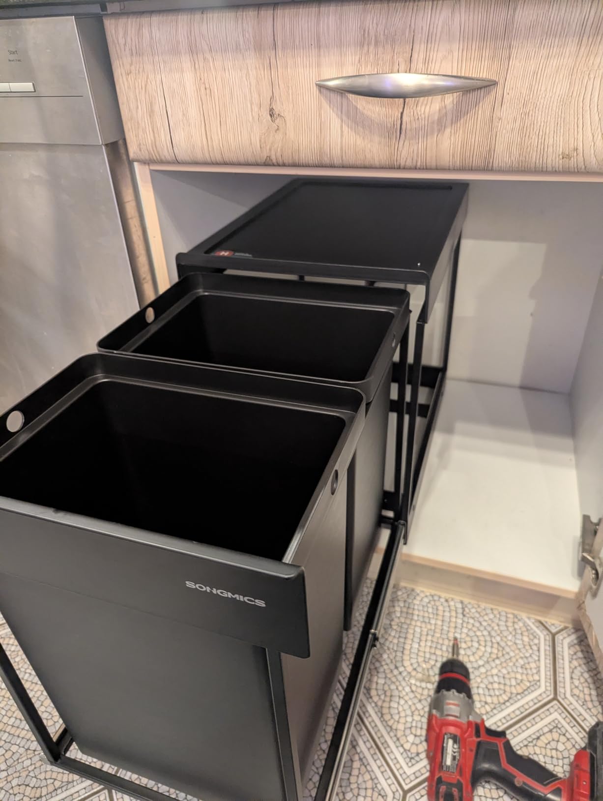 Funktioniert, Einbau braucht Geduld