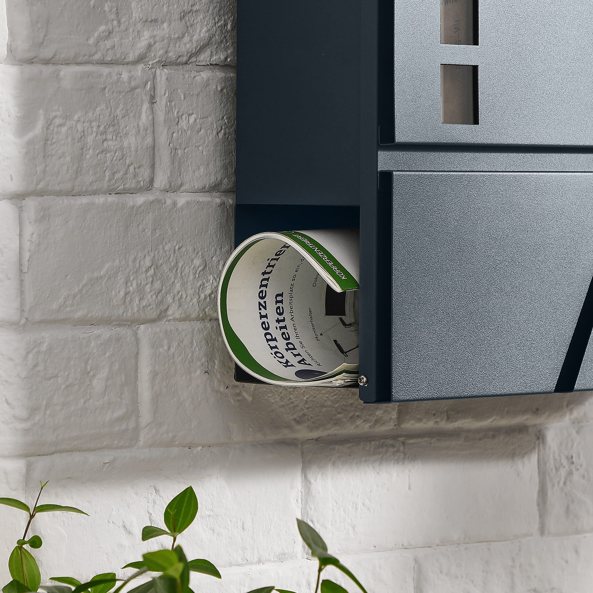 songmics-wandbriefkasten-mit-sichtfenster-zeitungsfach-und-schloss-anthrazit image 8