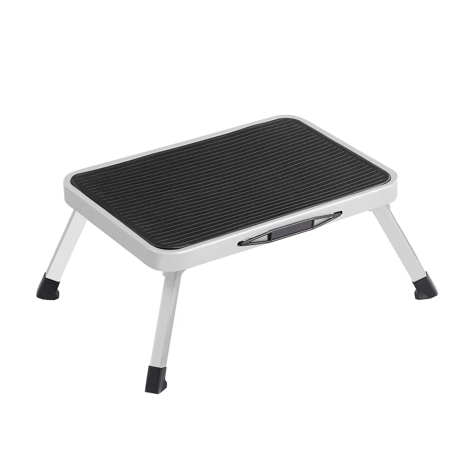 songmics-klapptritt-gsl01wt-stahl-46-x-32-x-17-cm-bis-150-kg-wei image 1