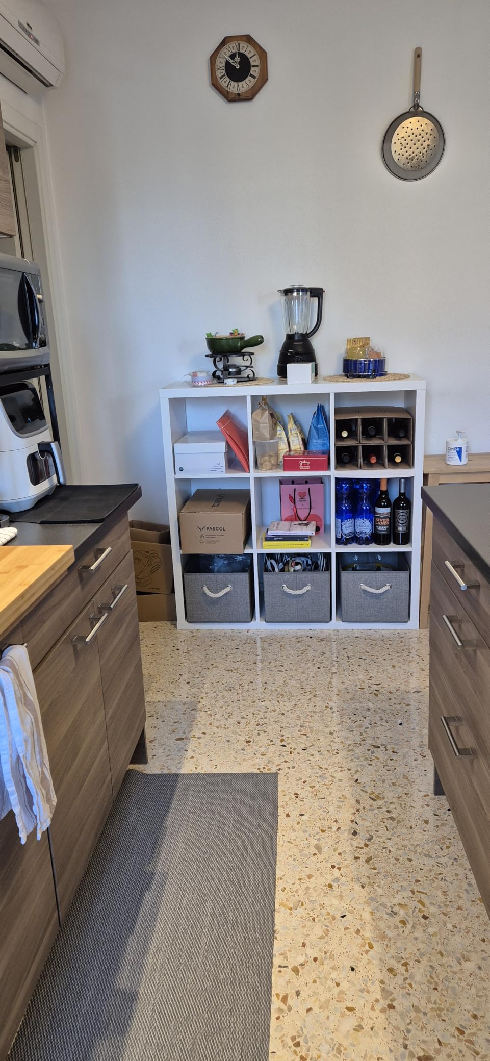 Praktisch für Schrank und Regal