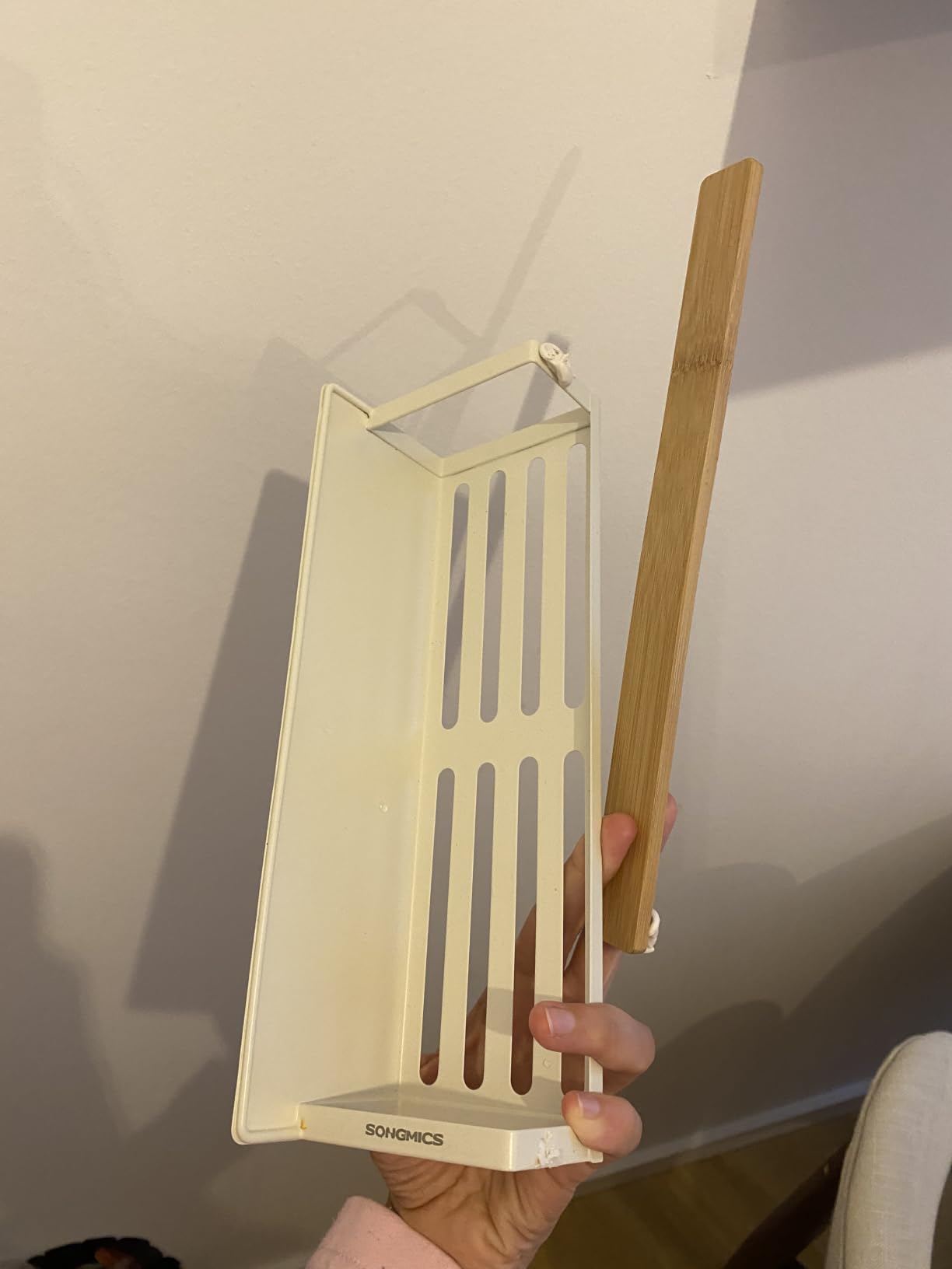 An unserem Kühlschrank rutscht es