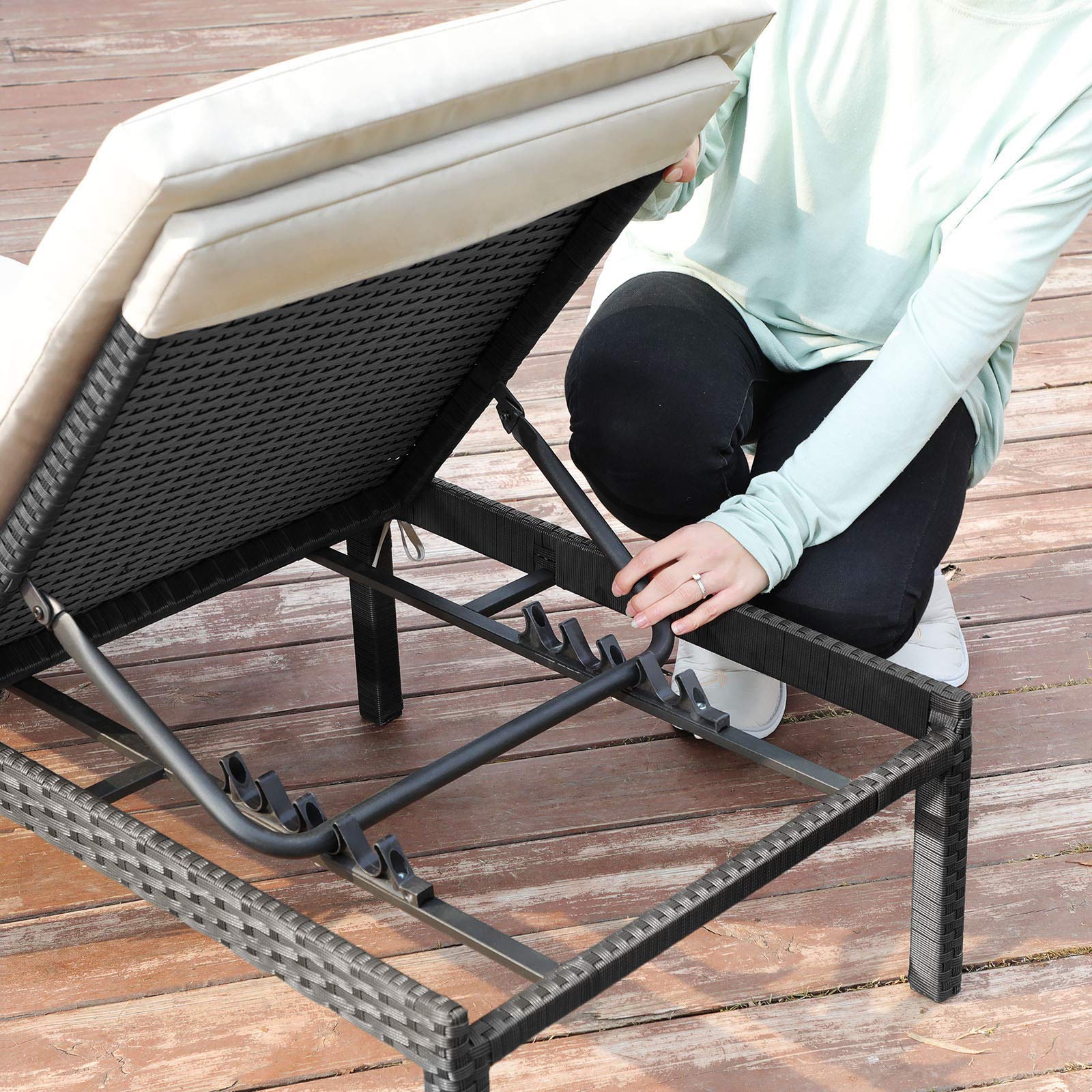 songmics-sonnenliege-gartenliege-polyrattan-beige-gcb27brv2 image 4