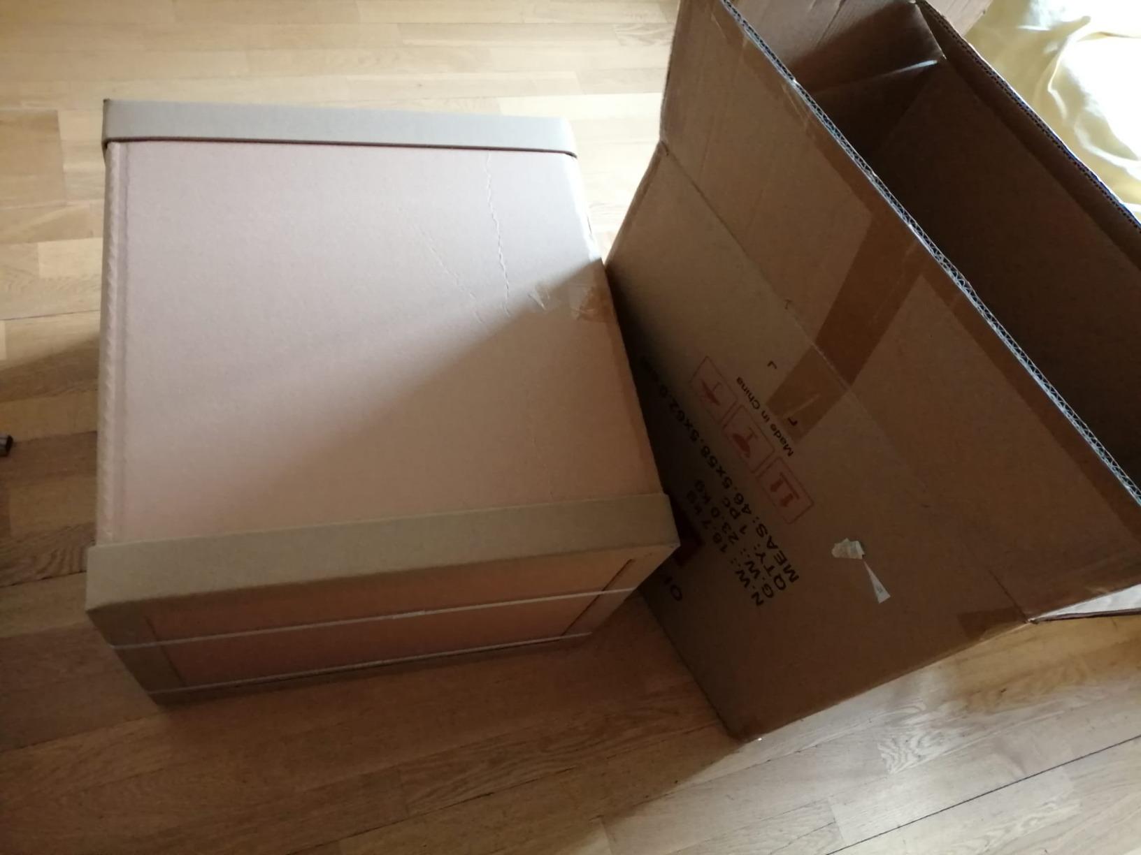 Passt perfekt unterm Tisch